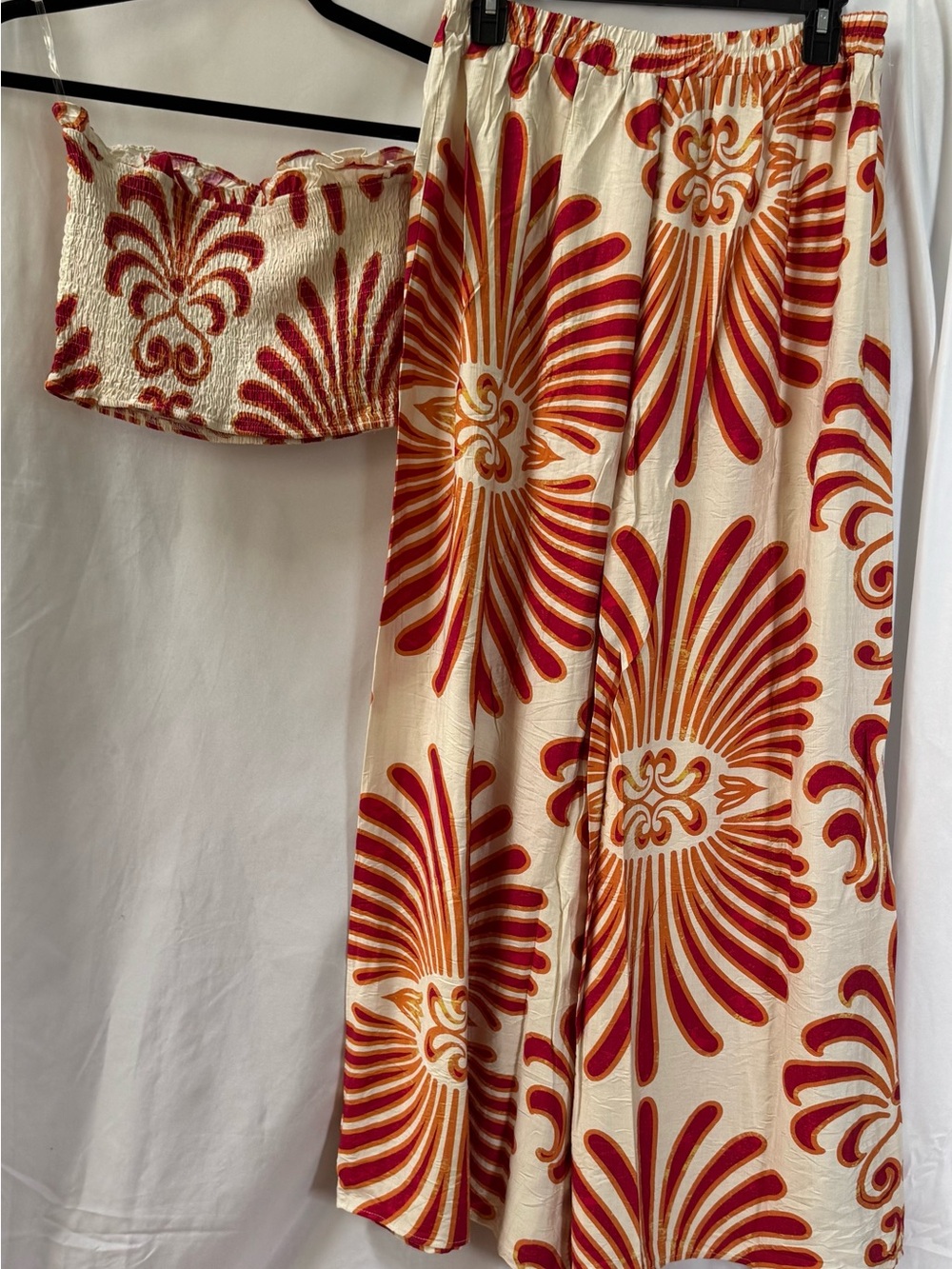 HYFVE Mango Cream Bali Print 2-Piece Pants Set Smocked Top Wide Leg Medium - Picture 2 of 11